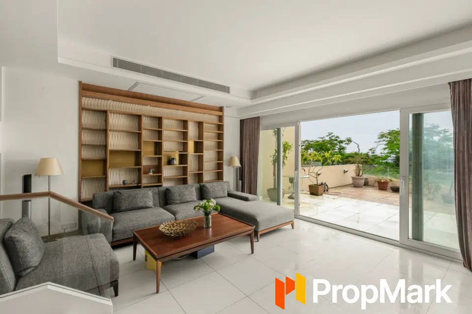 Manly Villa - Photo 1