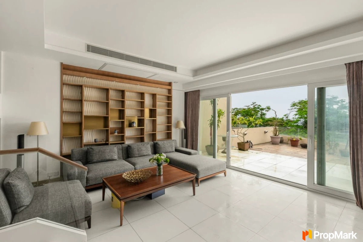 Manly Villa - Photo 1