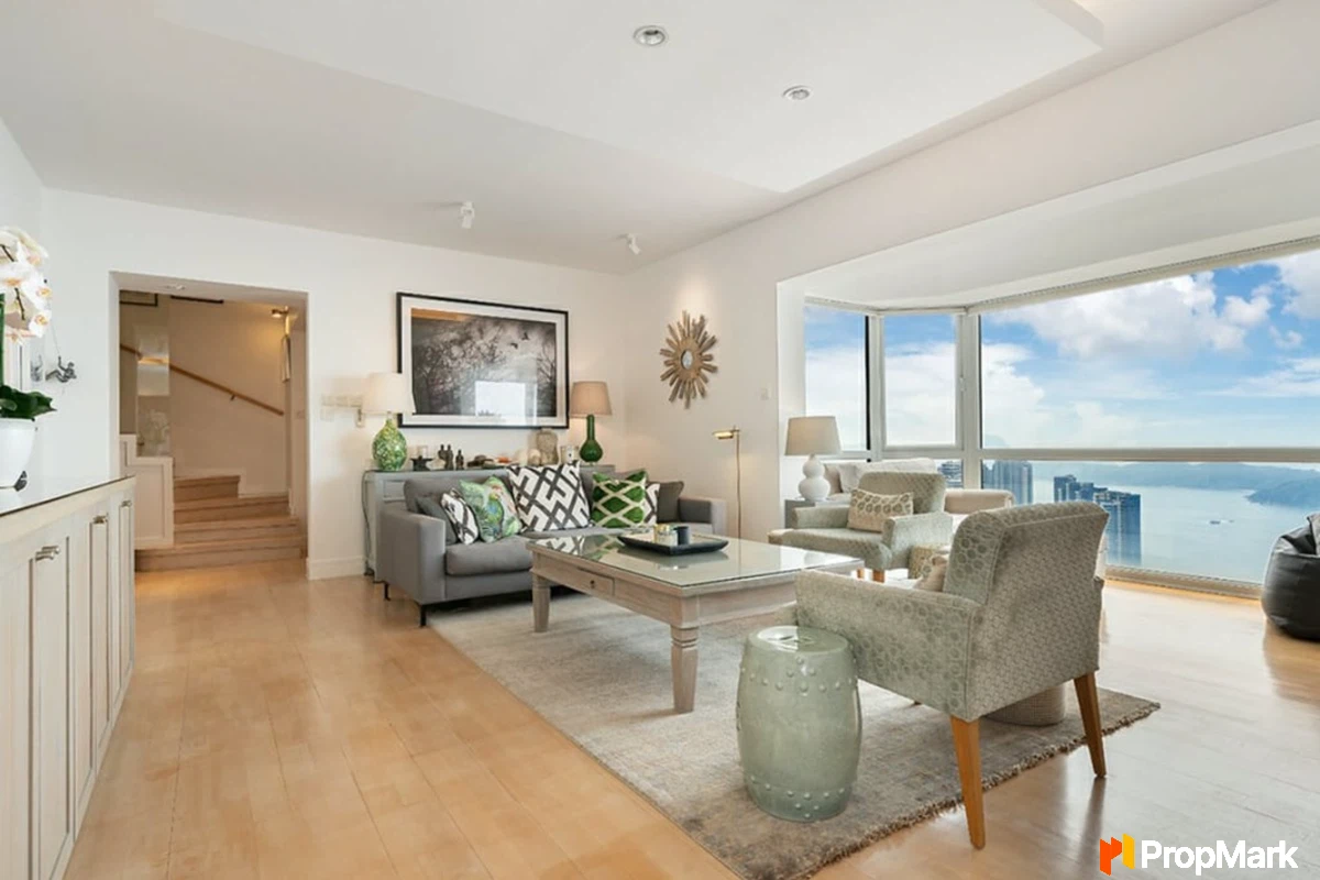 Woodbury Court - Photo 1