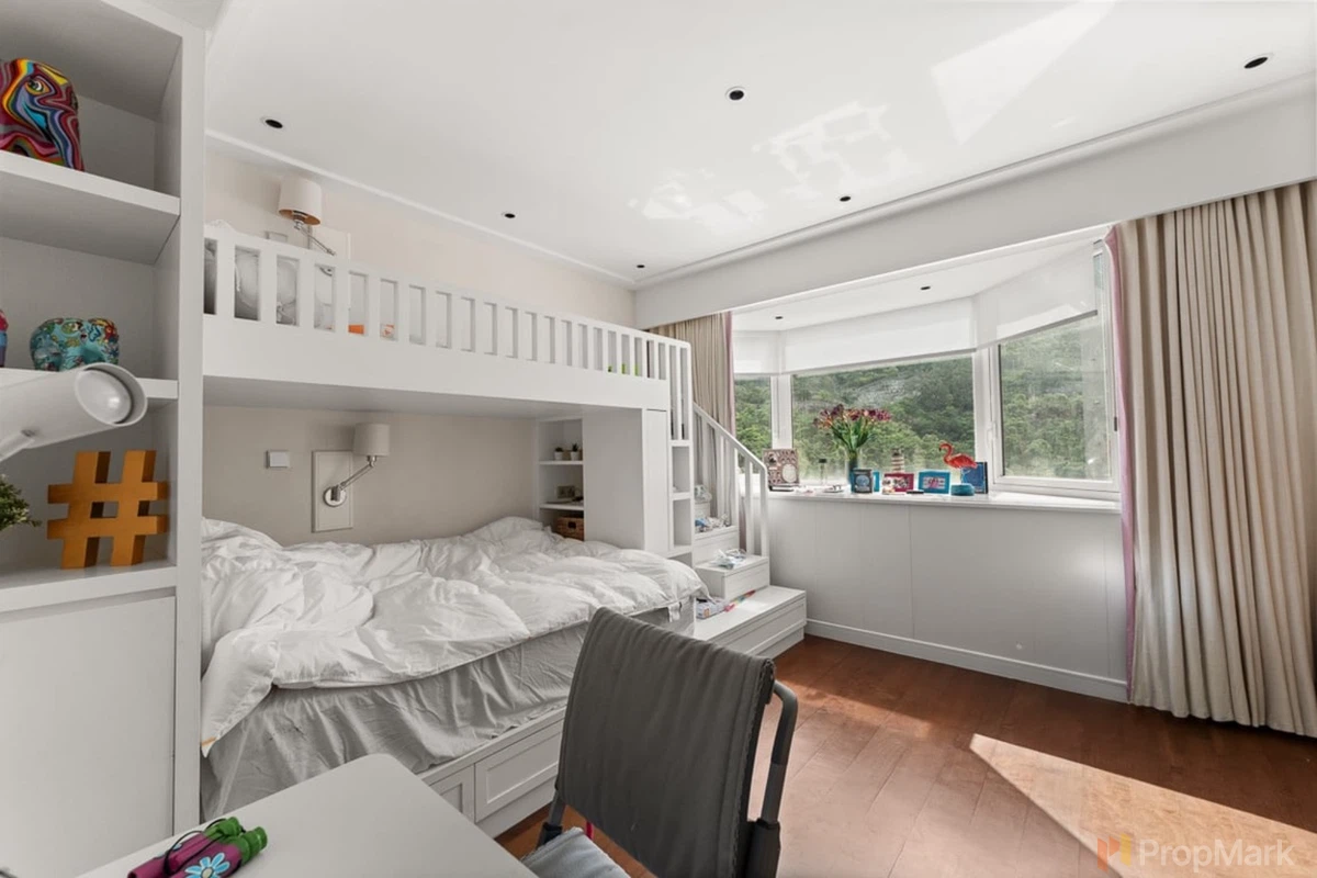 South Bay Towers - Photo 14
