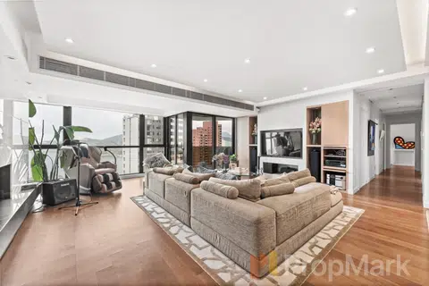 South Bay Towers - Photo 4