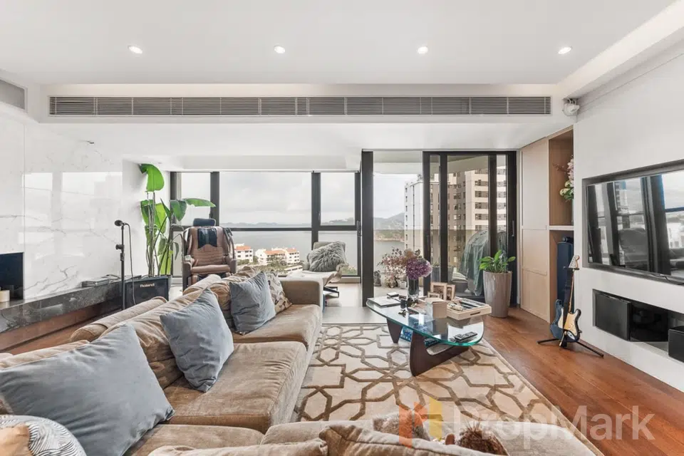 South Bay Towers - Photo 1