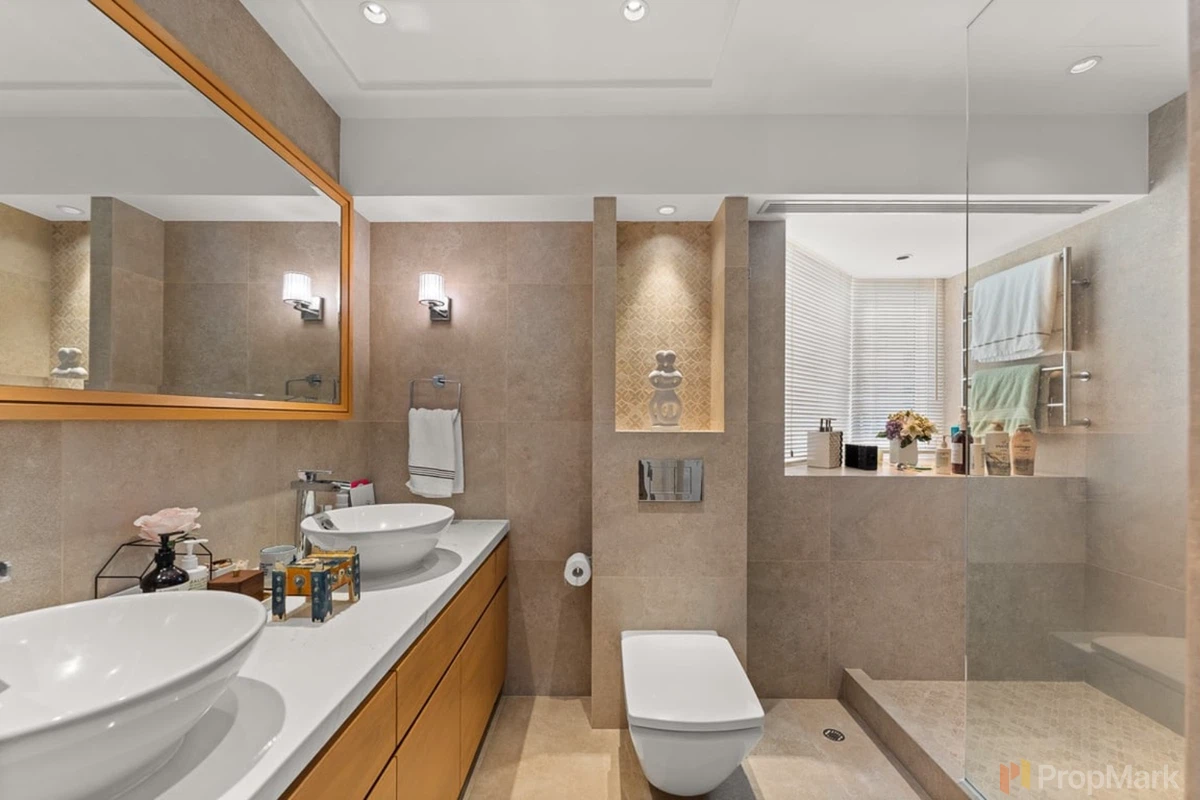 South Bay Towers - Photo 15