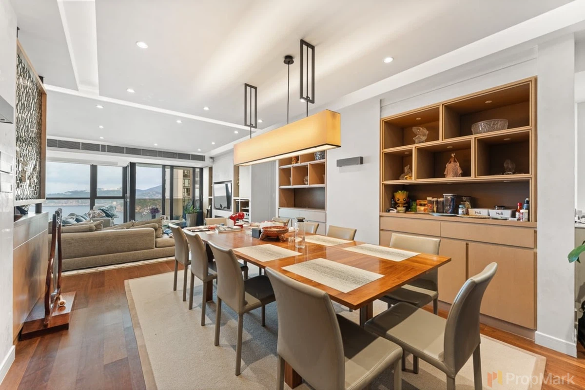 South Bay Towers - Photo 7