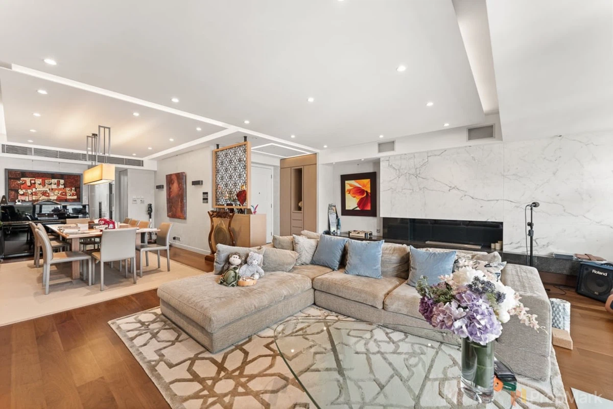 South Bay Towers - Photo 5