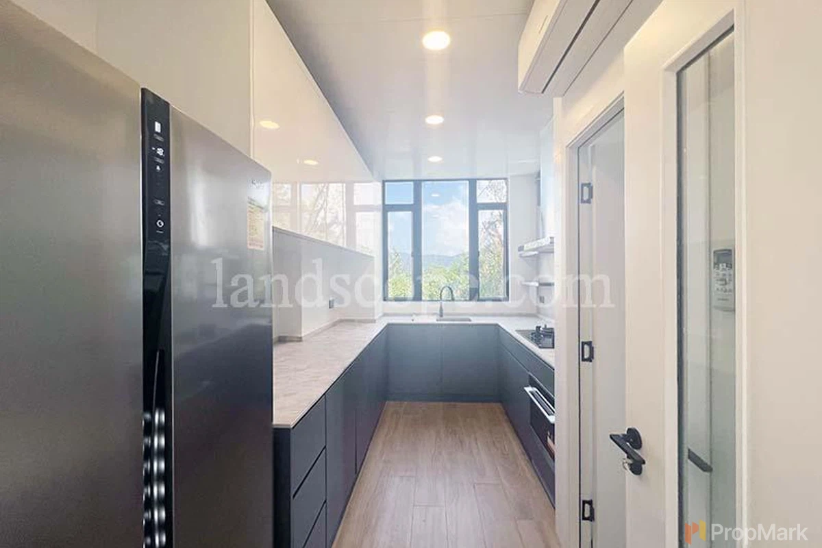 Banoo Villa - Photo 8