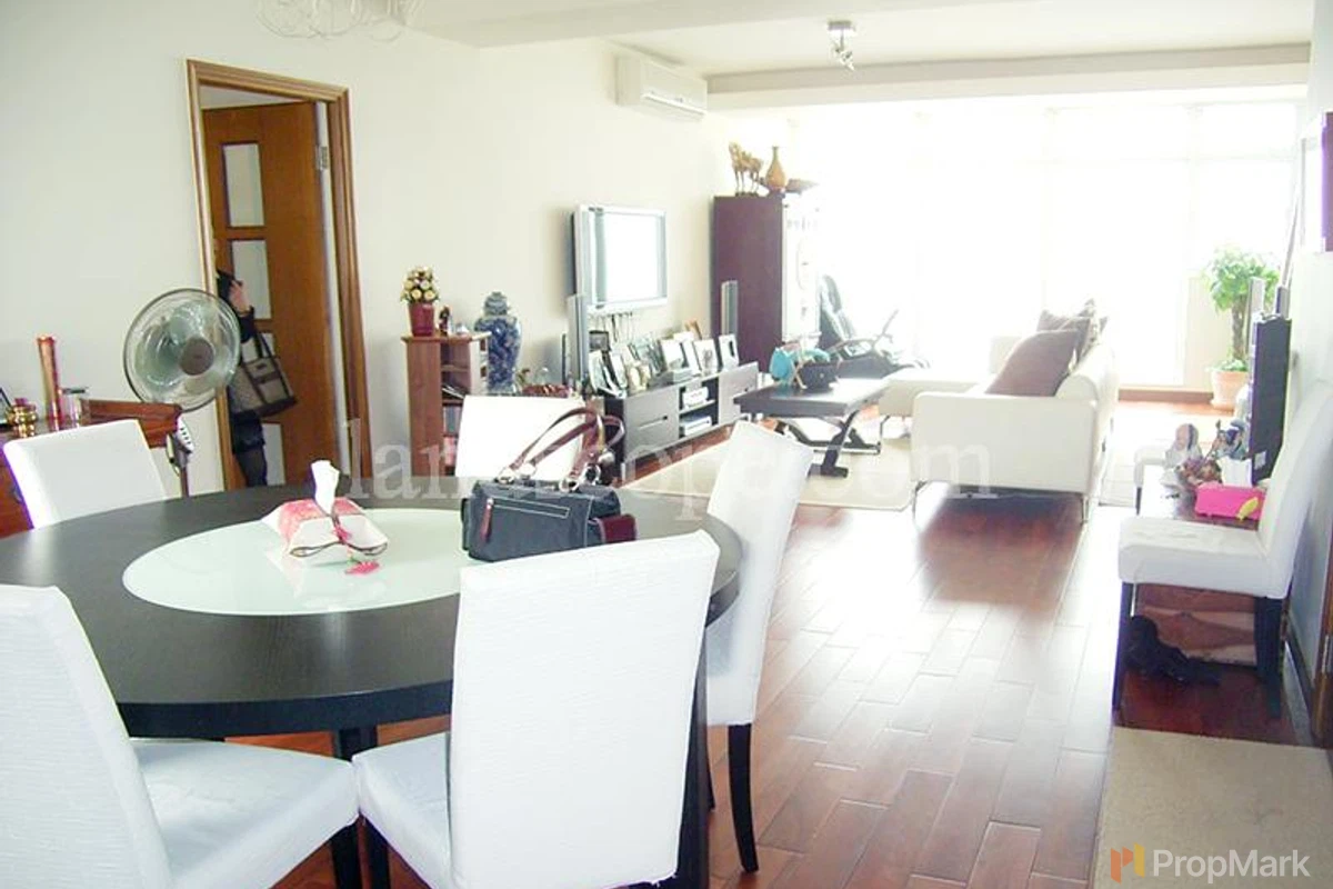 Summit Court - Photo 4