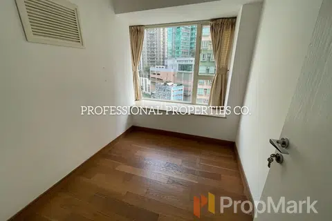 CentreStage - Photo 4