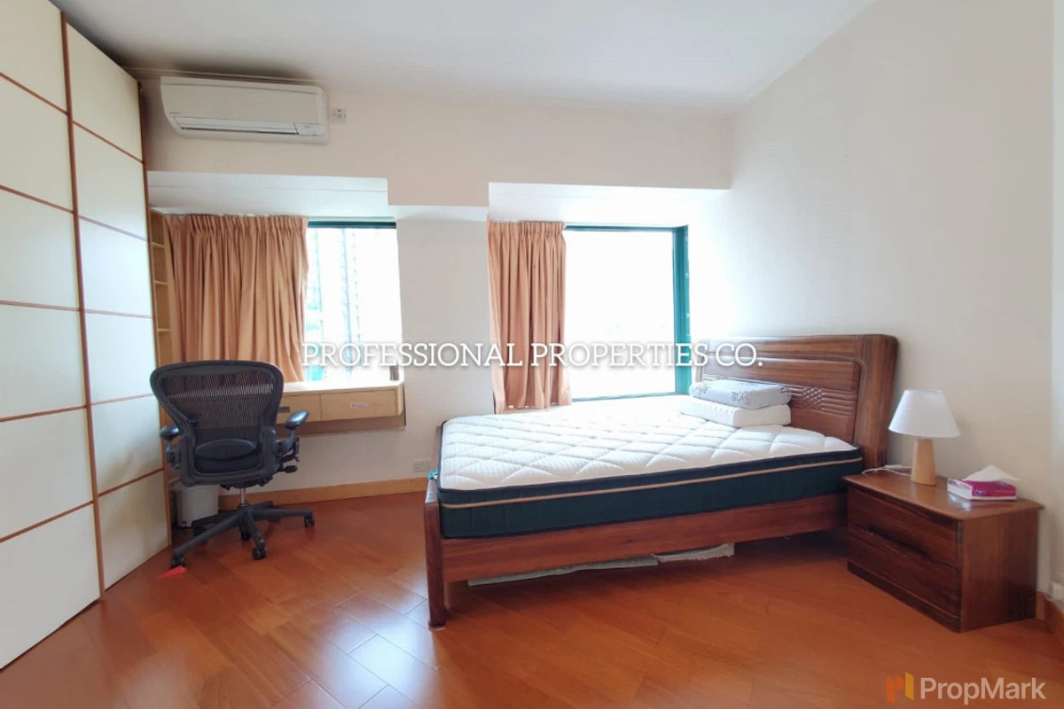 Manhattan Heights - Photo 7