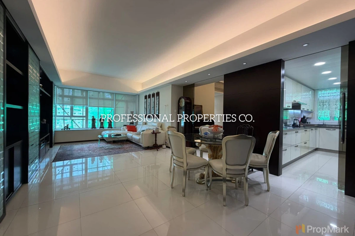 Venice Garden - Photo 15