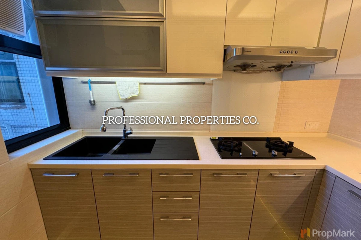 Park Towers - Photo 7