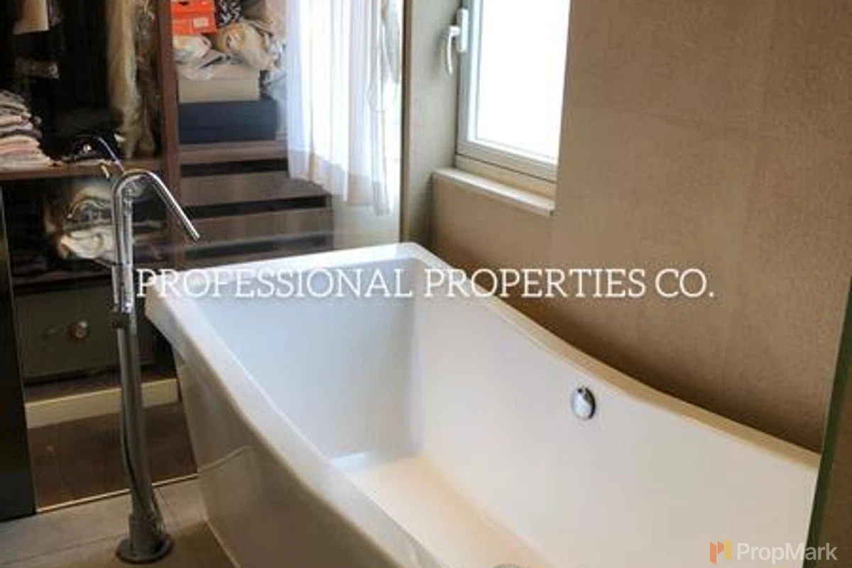 Baguio Villa - Photo 2