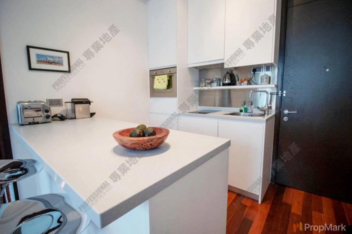 J Residence - Photo 5