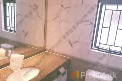 Clovelly Court - Photo 4