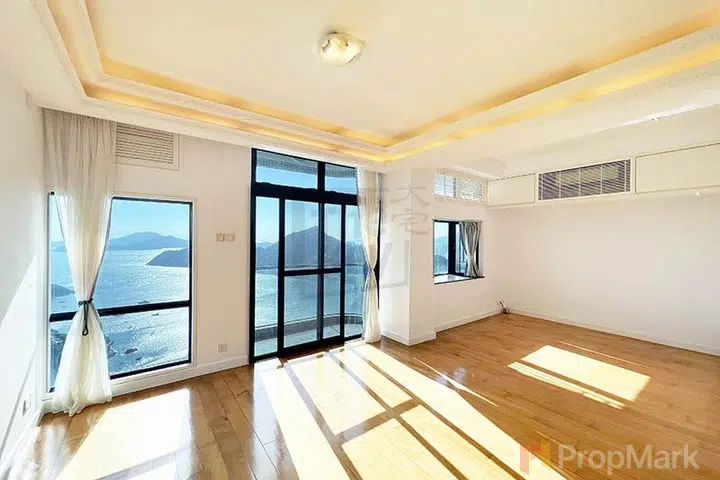 37 Repulse Bay Road - Photo