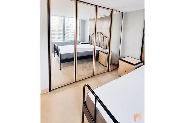 Convention Plaza Apartments - Photo 4