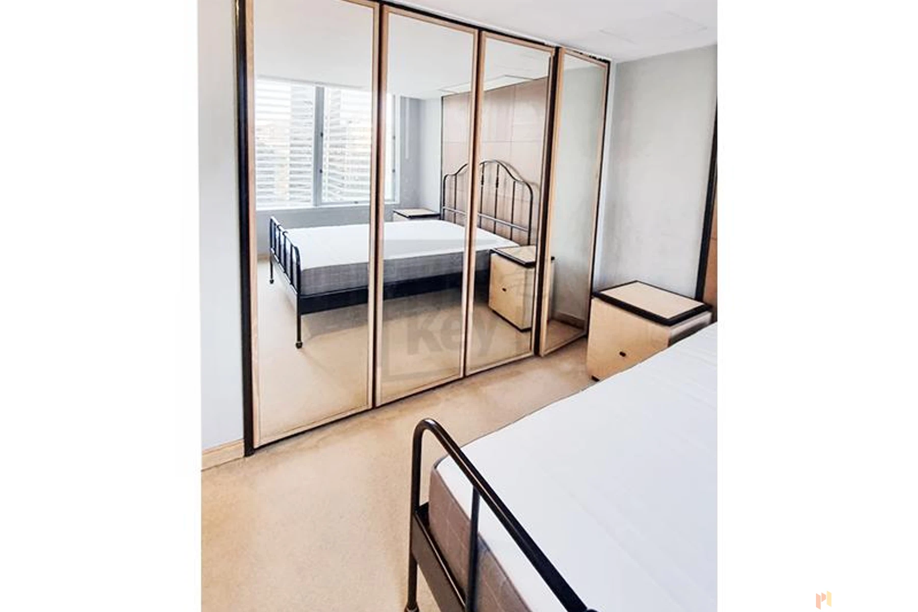 Convention Plaza Apartments - Photo 4
