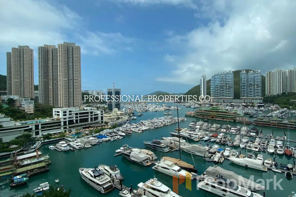 Marinella - Photo 1