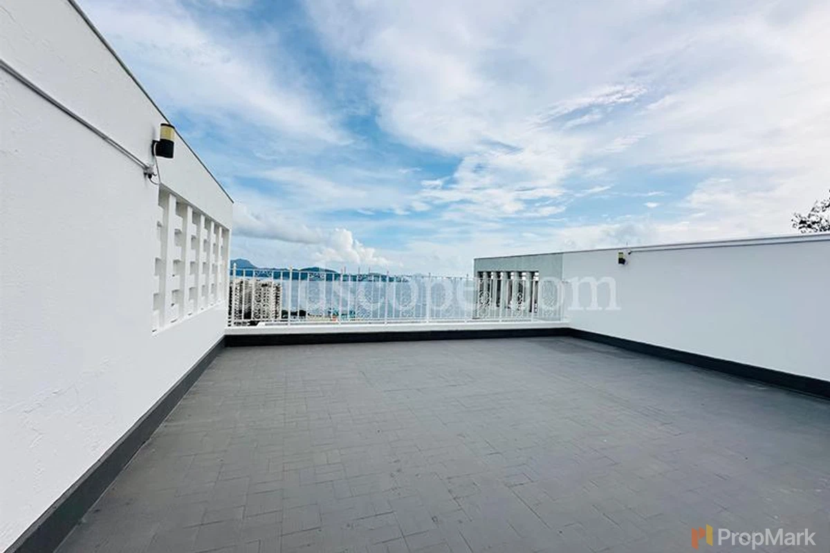 Ocean View - Photo 2