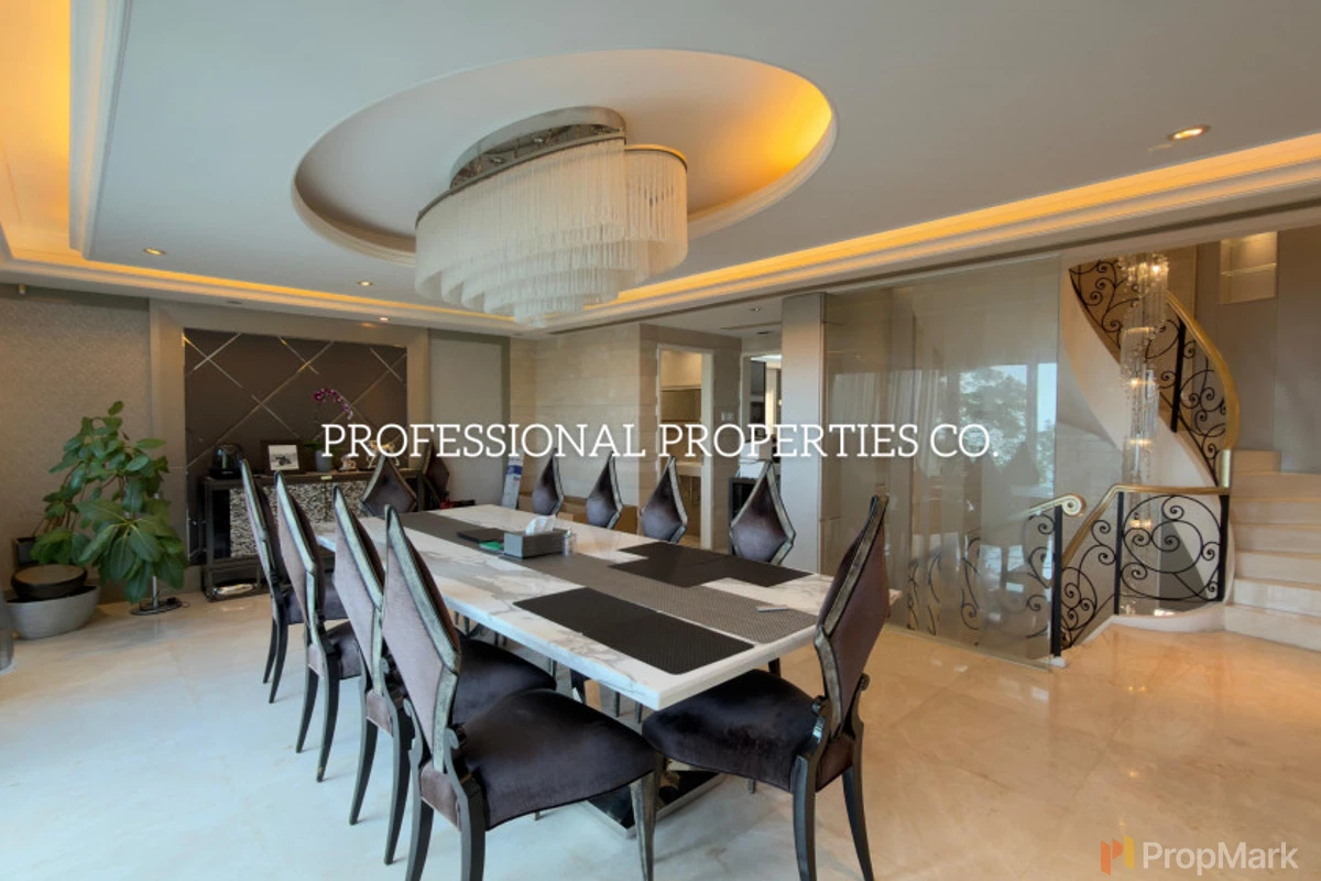 Strawberry Hill - Photo 11