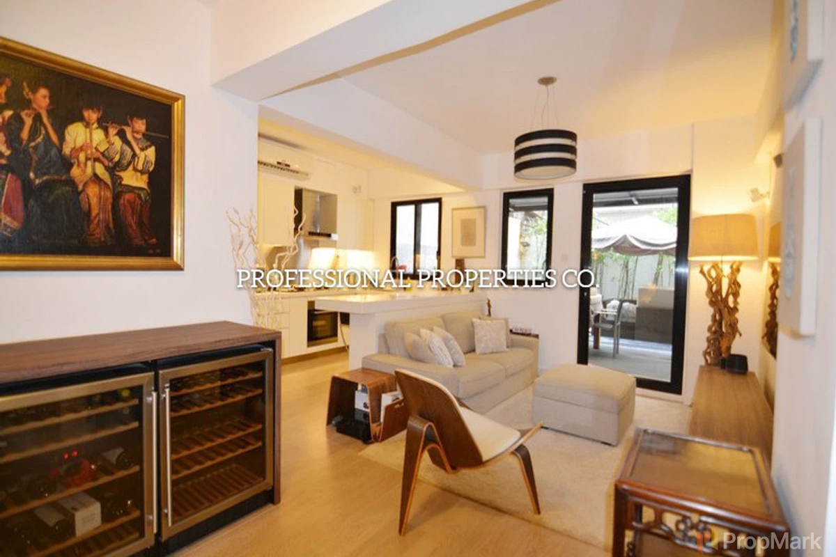 Mandarin Court - Photo 3