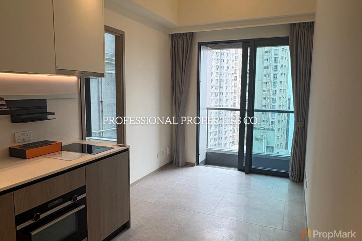 Kennedy 38 - Photo 1