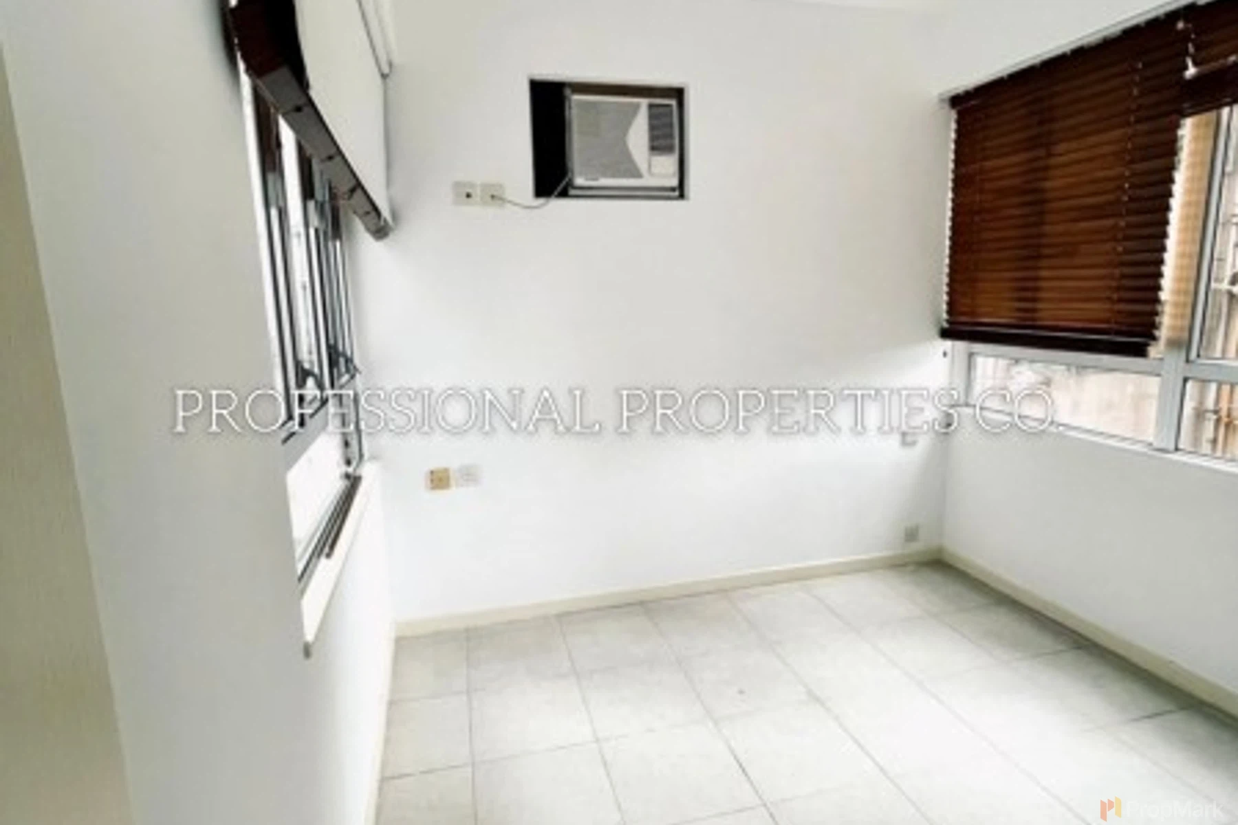 Sherwood Court - Photo 8
