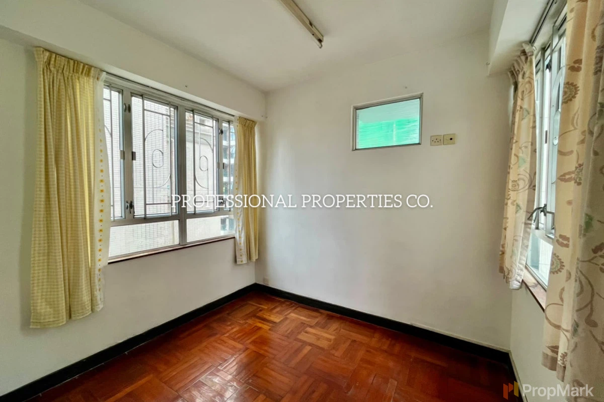 Sherwood Court - Photo 10