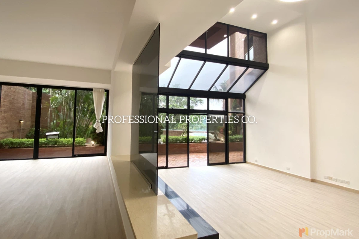 The Somerset - Photo 7