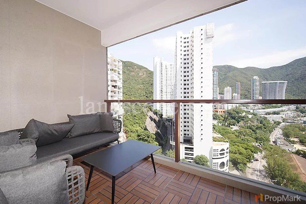 Repulse Bay Garden - Photo 1