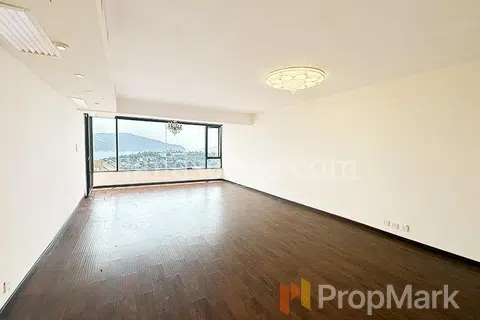 Cape Court - Photo 3