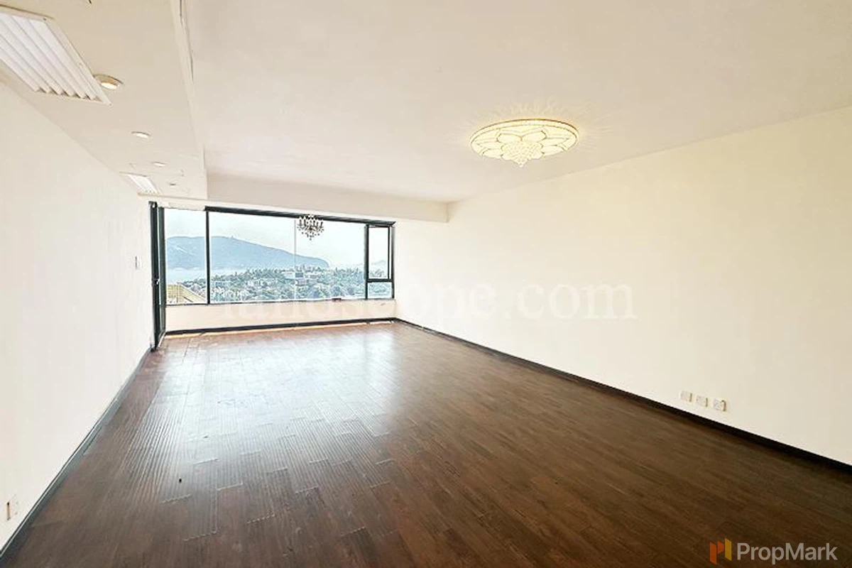 Cape Court - Photo 3