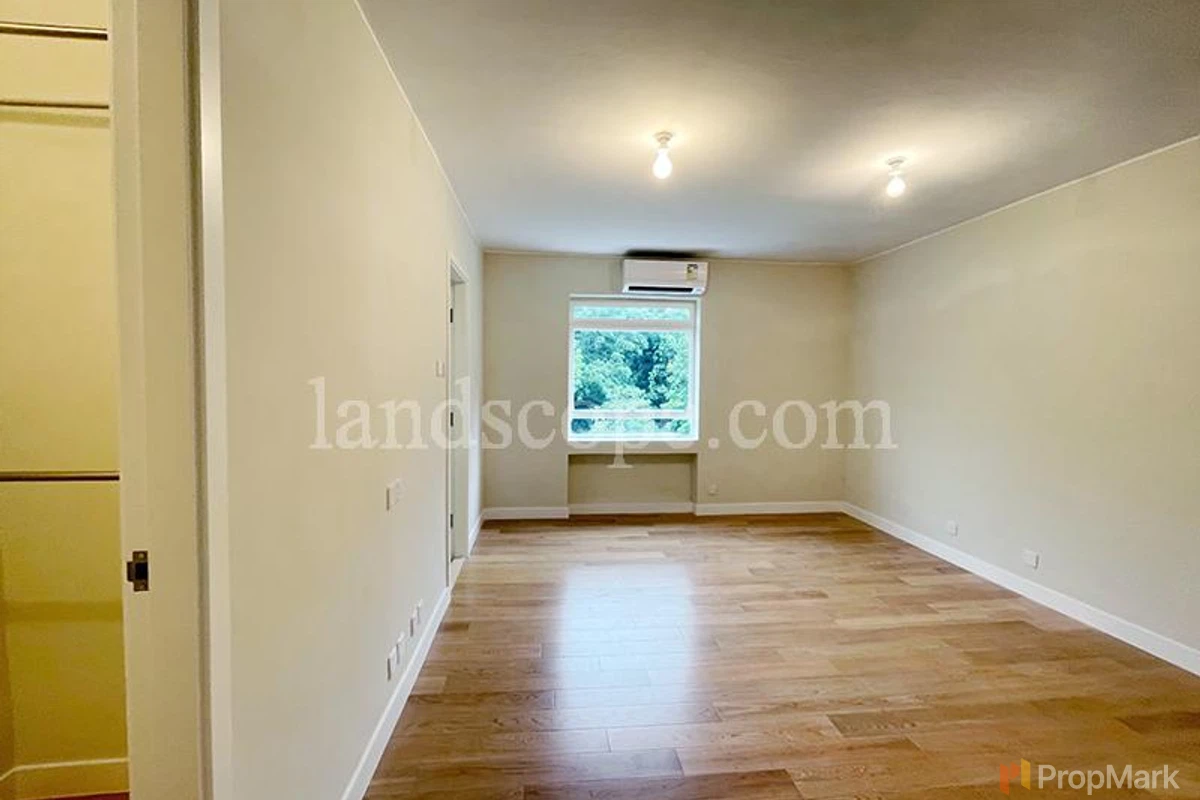 Unicorn Gardens - Photo 4