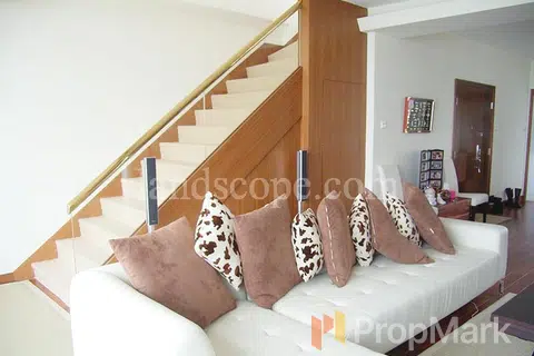 Summit Court - Photo 5