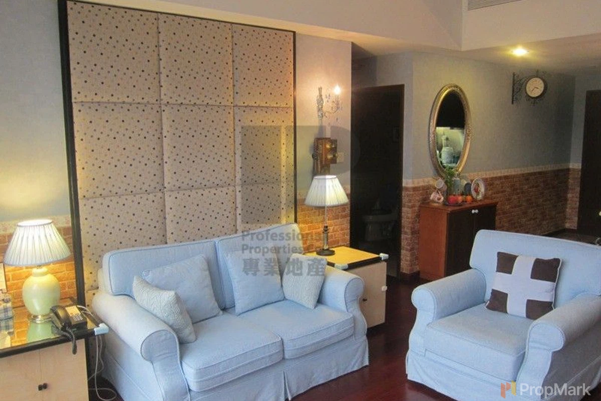 Convention Plaza Apartments - Photo 10