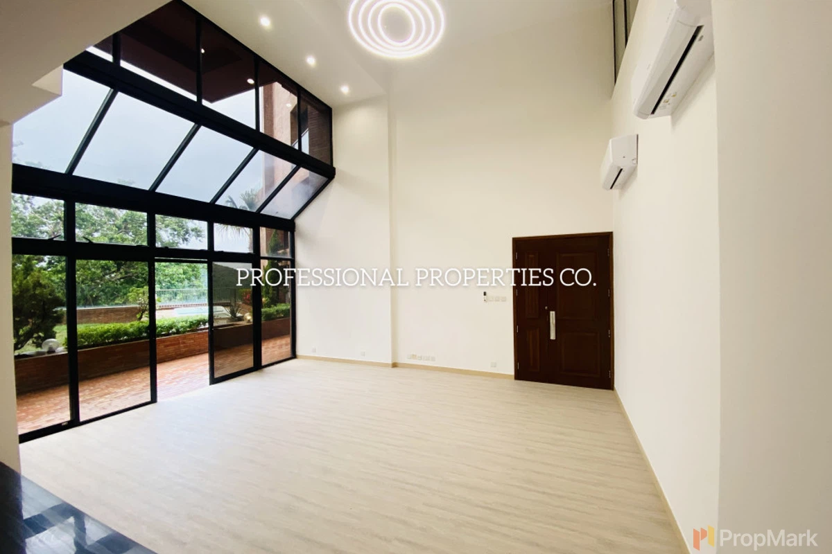 The Somerset - Photo 4