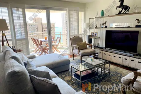 Baguio Villa - Photo 2