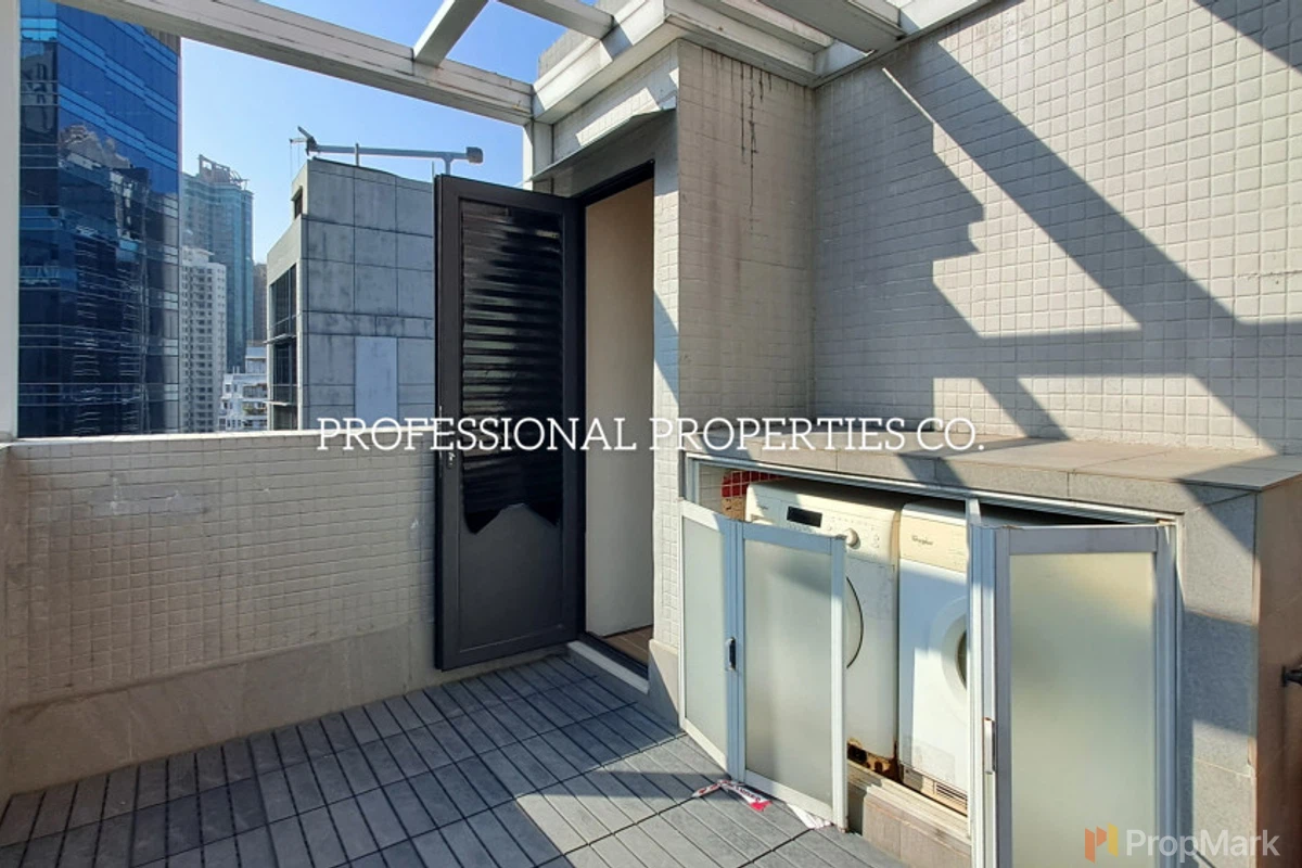 Amber Lodge - Photo 3