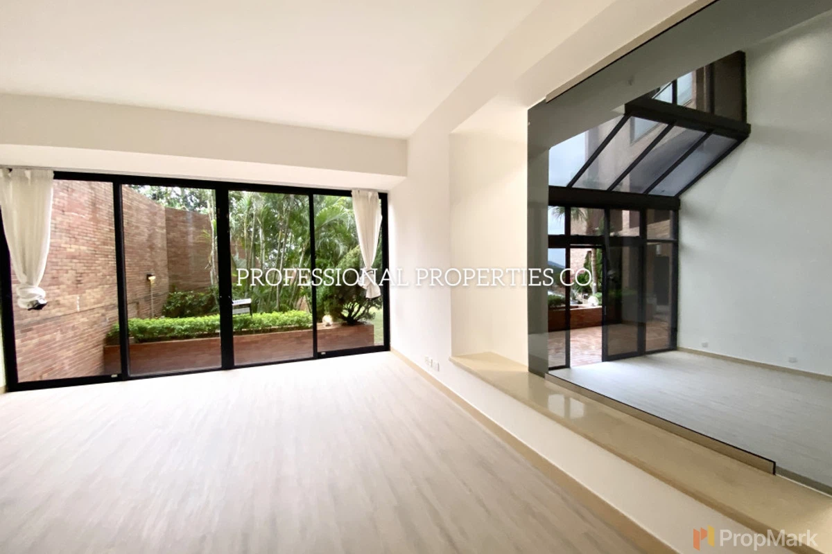 The Somerset - Photo 8