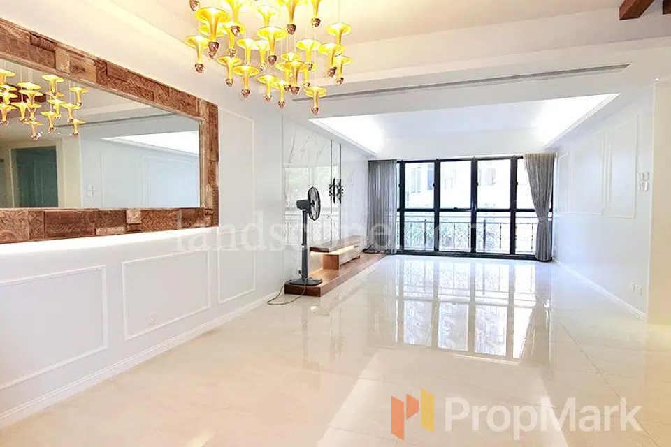 Clovelly Court - Photo 1