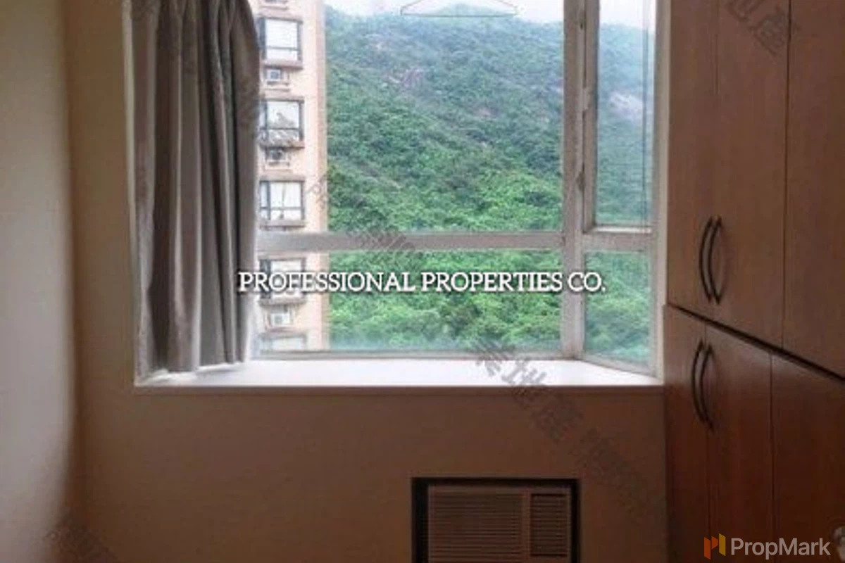 Ronsdale Garden - Photo 8