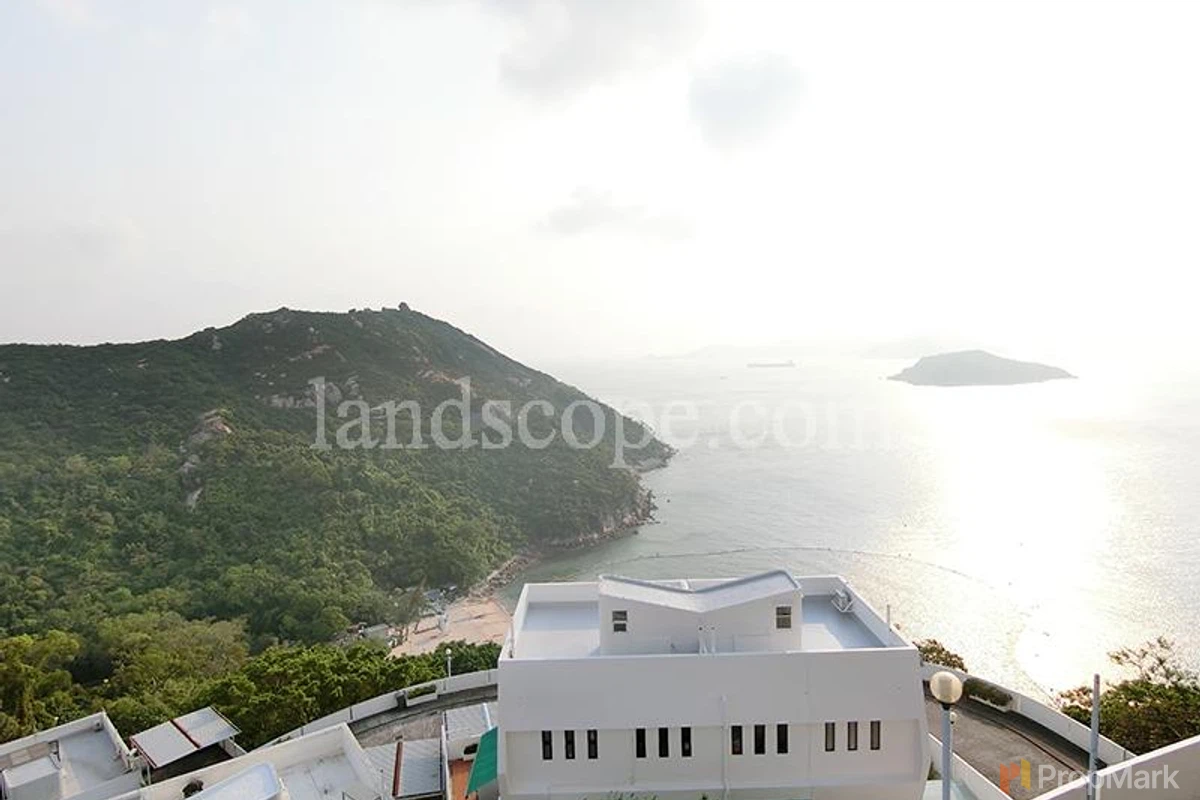 Jade Beach Villa - Photo 2