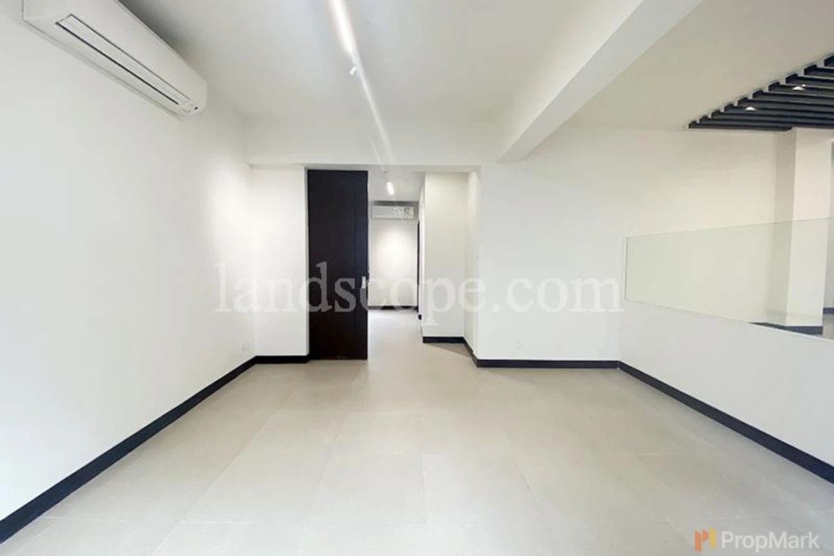 Woodgreen Estate - Photo 4