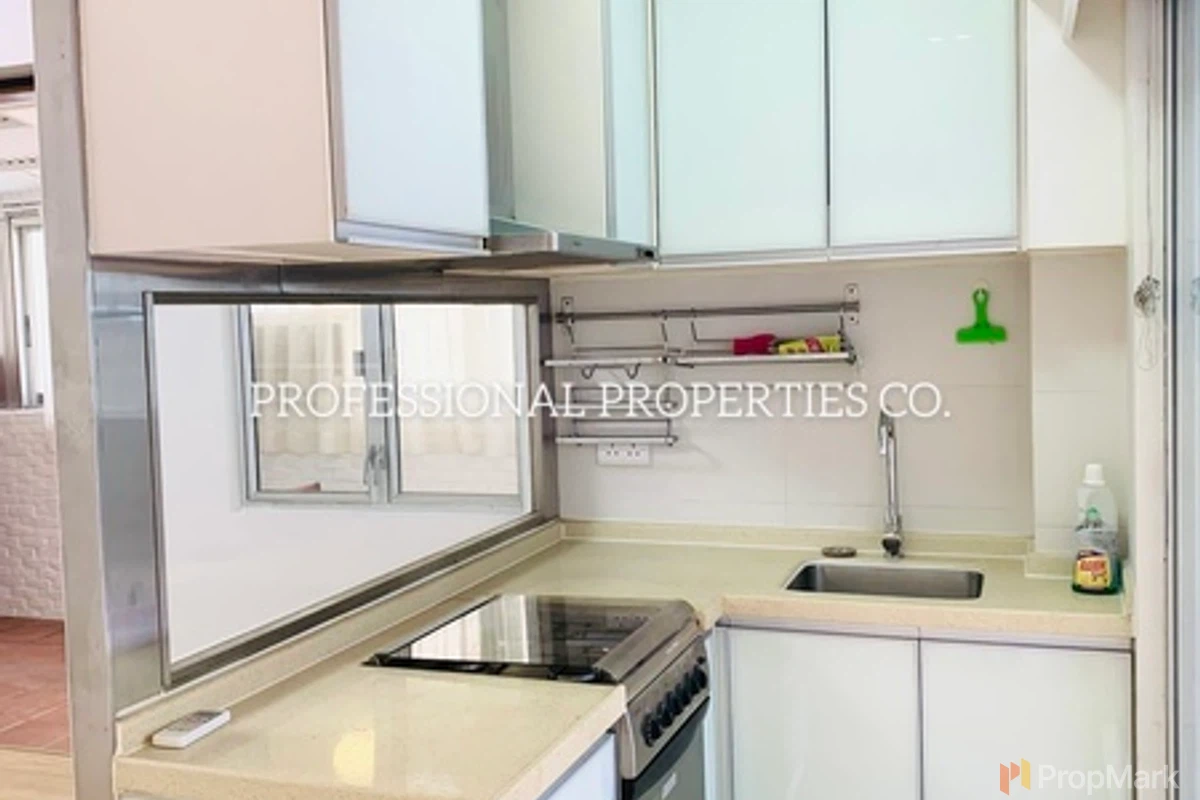 Silverstone Mansion - Photo 2