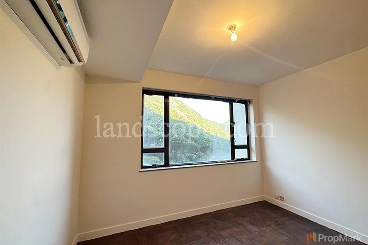 Repulse Bay Towers - Photo 7