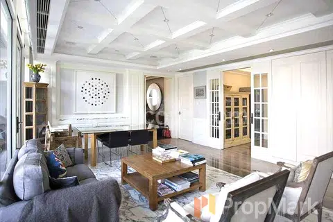 Consort Garden - Photo 3