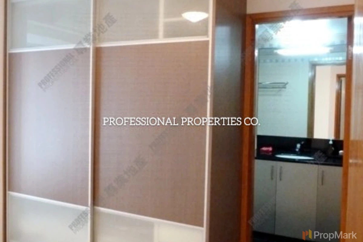 Hollywood Terrace - Photo 2