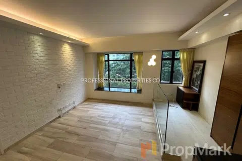 Tycoon Court - Photo 2