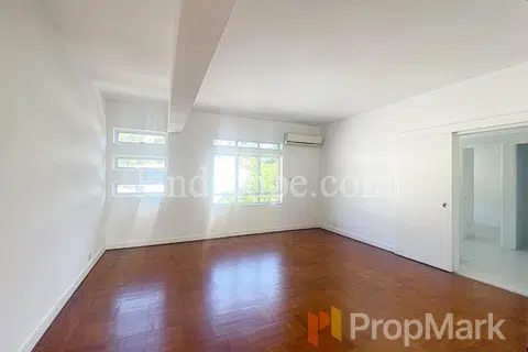 Ann Gardens - Photo 2