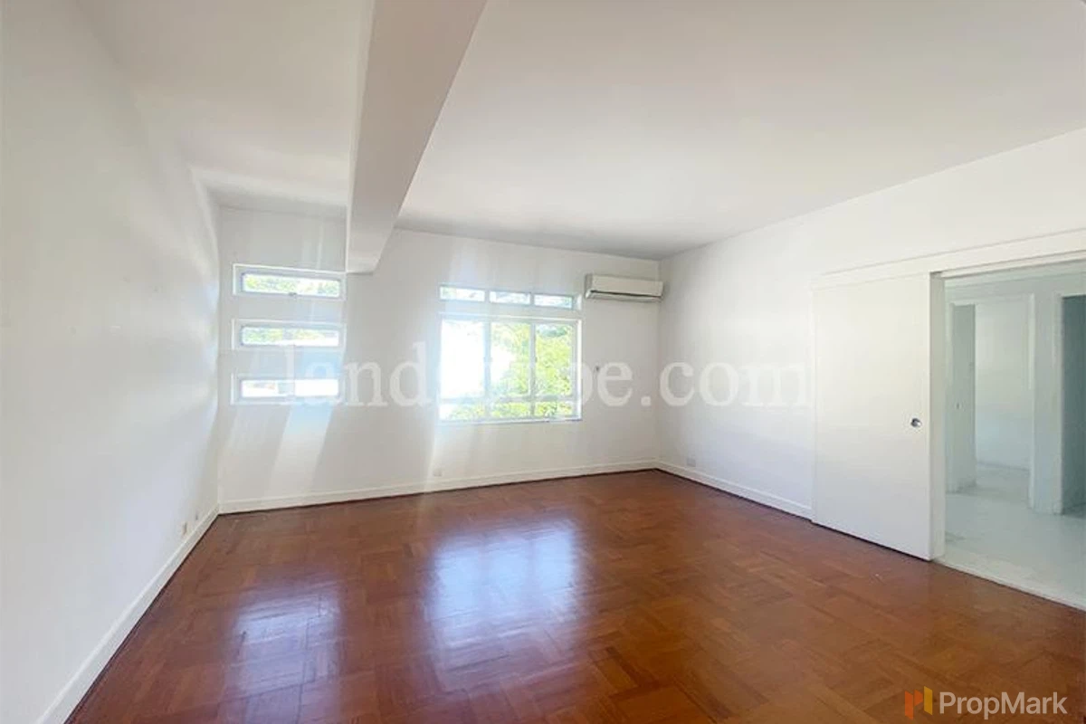 Ann Gardens - Photo 2